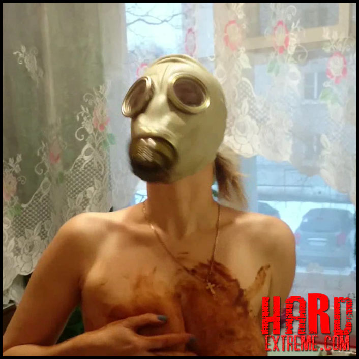 Girl Putting Gas Mask Porn - Brown wife â€“ Smearing shit in a gas mask â€“ Full HD-1080p ...