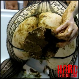 Public sewer pipe Part 2 – WCwife – Shit, Kaviar Scat