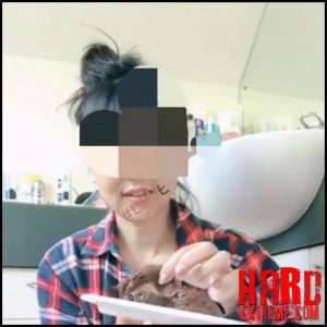 JapScatSlut – Chewing slut is doing ”Facial” – Amateurs Scat